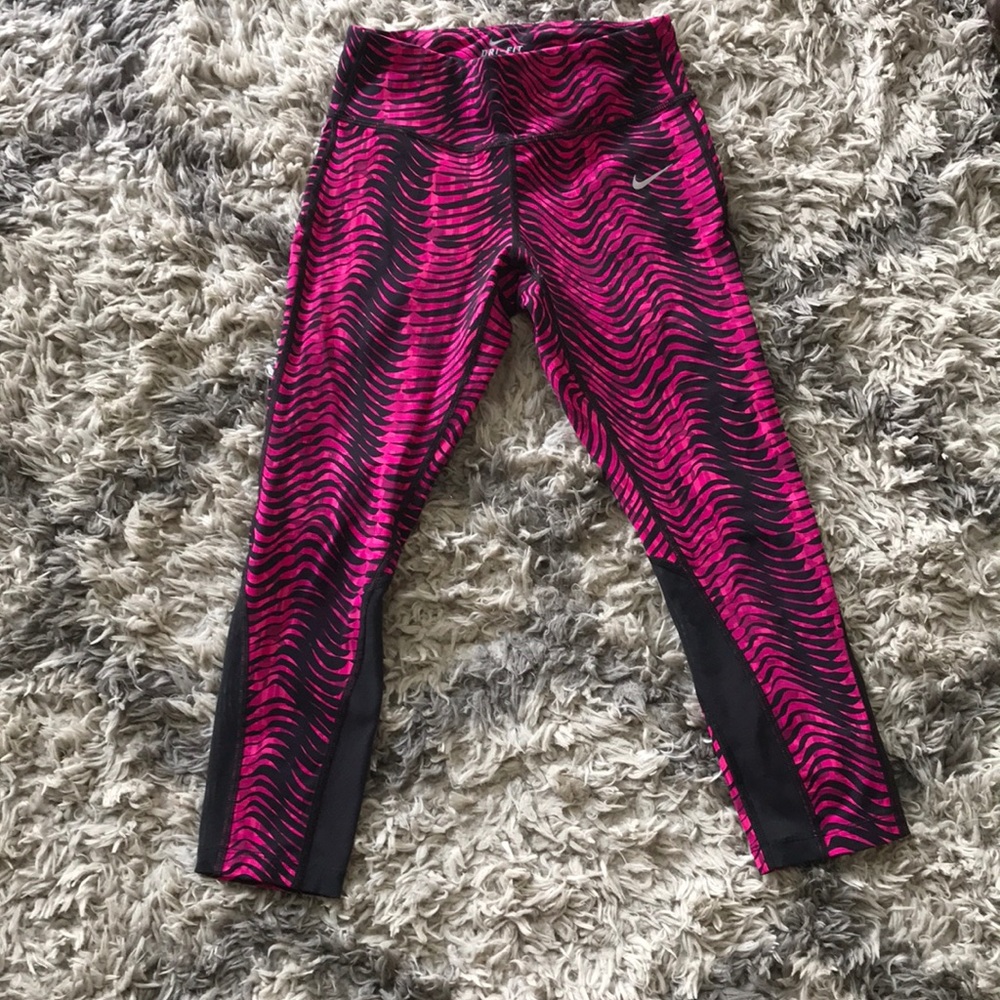 Nike Crop Leggings